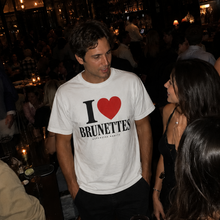 'Brunette Lover' White