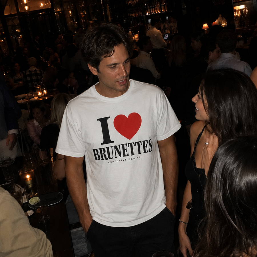 'Brunette Lover' White